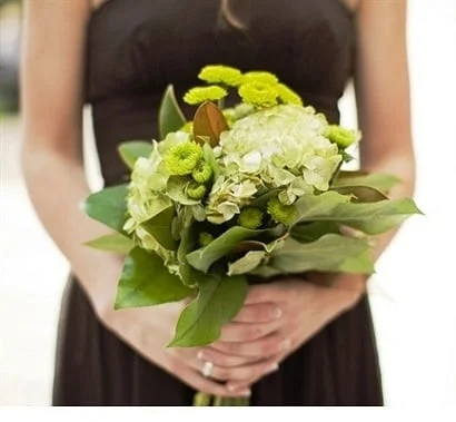 bridesmaid bouquet kiwi kiwi