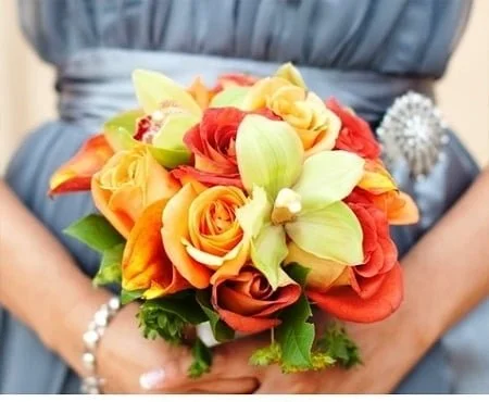 bridesmaid bouquet maracuya maracuya